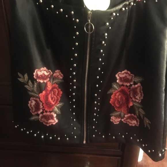 Promesa boutique black embroidered vegan mini L - Picture 8 of 8